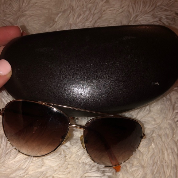 Michael Kors Aviators - Picture 2 of 4